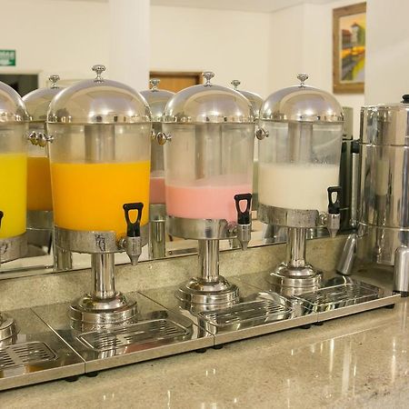 M & A Hotel Goiânia Esterno foto