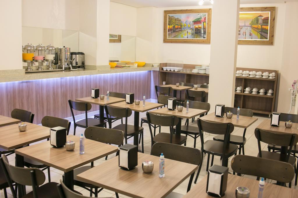M & A Hotel Goiânia Esterno foto